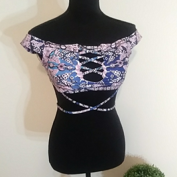 Other - 🍍Off the Shoulder Rose Print Bathing Suit Top